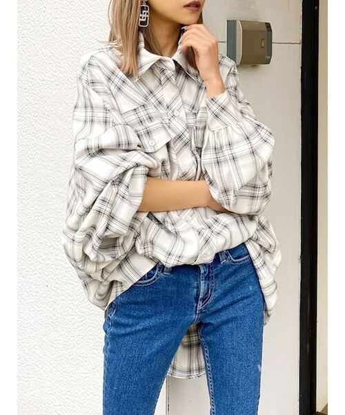 GYDA（ジェイダ）の「【WEB限定】LOOSEチェックシャツ（シャツ/ブラウス・レディース・ベージュ/オフホワイト/ミント・FREE）」の2枚目の写真
