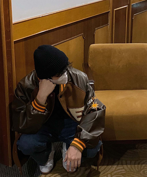 セール】ブラウンベース ビッグロゴ スタジャン アウター ブルゾン