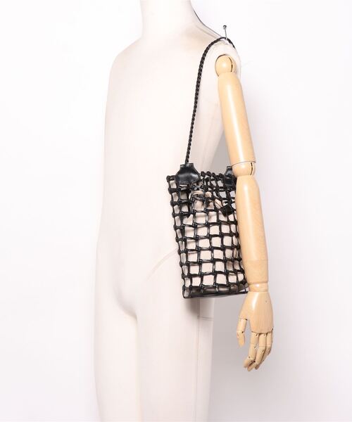 AULI（アウリィ）の「巾着付メッシュワンショルダー（ショルダーバッグ・レディース・ブラック/イエロー/アイボリー・FREE）」の22枚目の写真