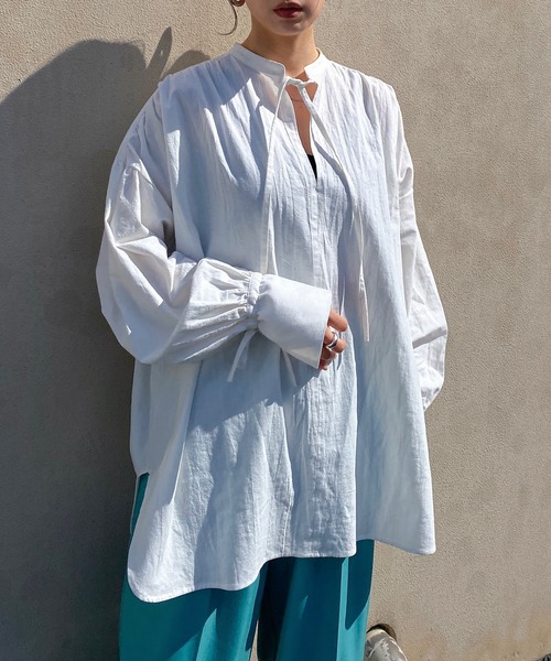 y/m by RIKA（イムバイリカ）の「キーネックチュニック（シャツ/ブラウス・レディース・ブラック/ホワイト・FREE）」の3枚目の写真