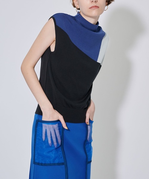 CITY TOKYO（シティトウキョウ）の「カラーブロックニットトップス（ニット/セーター・レディース・ライトブルー/ブラック/グリーン/モカ・FREE）」の2枚目の写真
