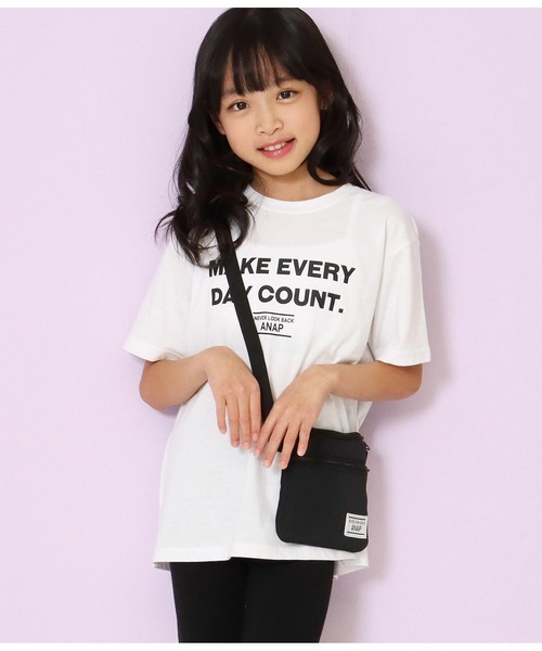 ANAP kids（アナップキッズ）の「サコッシュ付きビッグTシャツ（Tシャツ/カットソー・キッズ・オフホワイト/ラベンダー/ミント・110cm/120cm/130cm）」の2枚目の写真