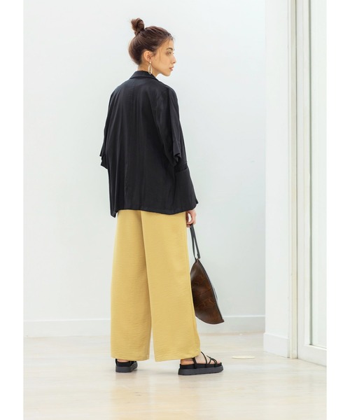 STYLE DELI（スタイルデリ）の「質感加工サテンワイドパンツ（その他パンツ・レディース・ライトブルー/イエロー系その他・01/02）」の19枚目の写真
