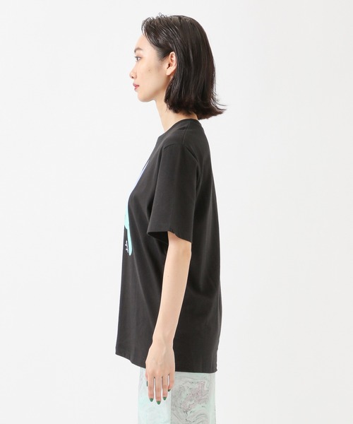 eyeye(アイアイ)の「eyeye/FLOWER PRINT T 2935079(Tシャツ/カットソー・レディース・ブラック/ホワイト・FREE)」の7枚目の写真