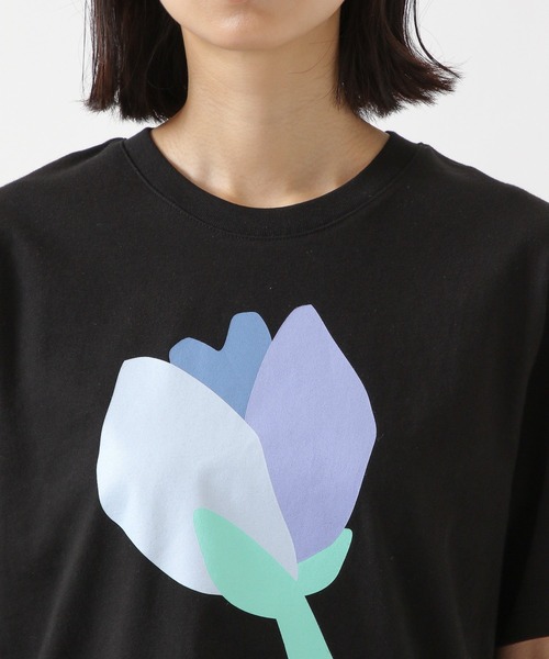 eyeye(アイアイ)の「eyeye/FLOWER PRINT T 2935079(Tシャツ/カットソー・レディース・ブラック/ホワイト・FREE)」の9枚目の写真