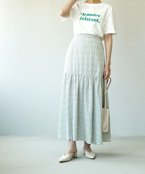 IAMUSE(アイアミューズ)の「【IAMUSE】小花柄マーメイドフレアスカート S0680(スカート・レディース・ブラック/アイボリー・FREE)」の3枚目の写真