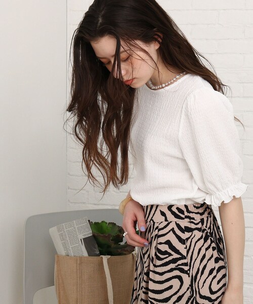 Cutie Blonde(キューティーブロンド)の「◆【S-L】タテシワクループルオーバー(Tシャツ/カットソー・レディース・オフホワイト/イエロー/ブラック・03/02/01)」の12枚目の写真