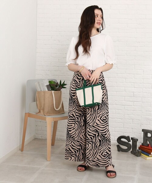 Cutie Blonde(キューティーブロンド)の「◆【S-L】タテシワクループルオーバー(Tシャツ/カットソー・レディース・オフホワイト/イエロー/ブラック・03/02/01)」の14枚目の写真