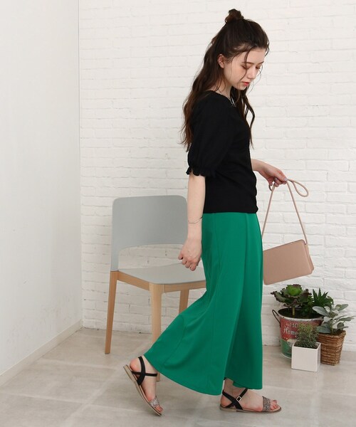 Cutie Blonde(キューティーブロンド)の「◆【S-L】タテシワクループルオーバー(Tシャツ/カットソー・レディース・オフホワイト/イエロー/ブラック・03/02/01)」の22枚目の写真