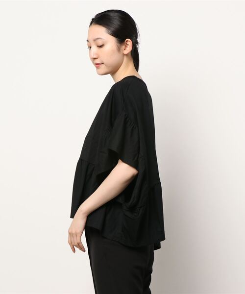 e-zakkamania stores（イーザッカマニアストアーズ）の「フリル スクエアポンチョ プルオーバー（Tシャツ/カットソー・レディース・ブルーグリーン/ホワイト/ブラック・M）」の8枚目の写真