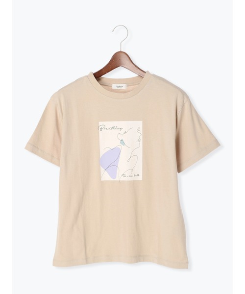 Te chichi TERRASSE(テチチテラス)の「ドローイングアートプリントTシャツ(Tシャツ/カットソー・レディース・ベージュ/オフホワイト/チャコール・フリ-)」の1枚目の写真