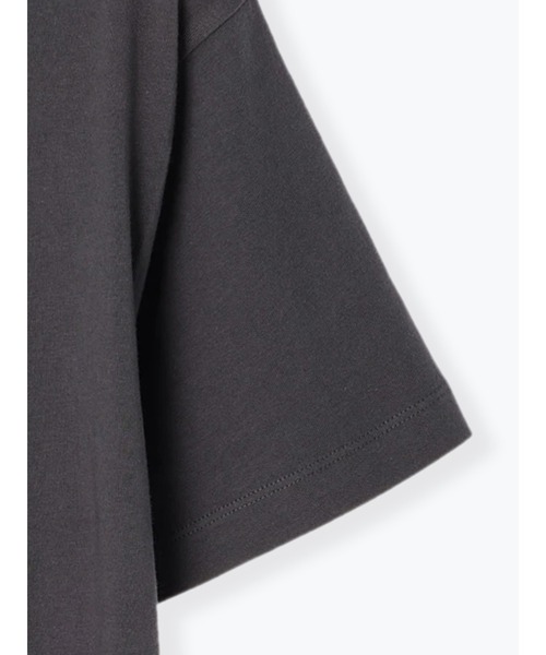 Te chichi TERRASSE(テチチテラス)の「ドローイングアートプリントTシャツ(Tシャツ/カットソー・レディース・ベージュ/オフホワイト/チャコール・フリ-)」の8枚目の写真