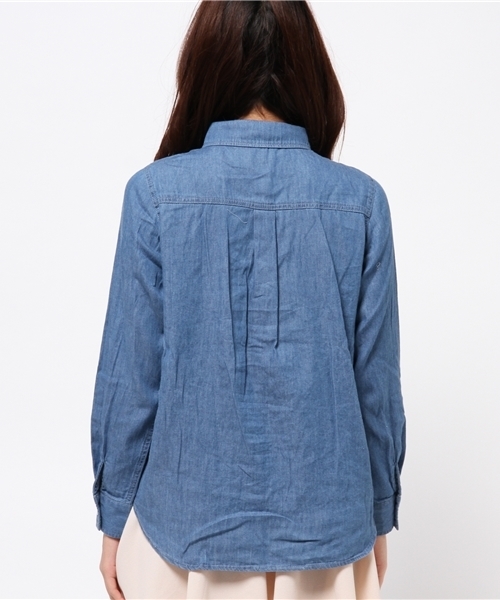 one after another NICE CLAUP（ワンアフターアナザーナイスクラップ）の「【 non-no7月号掲載 ナイスクラップ】襟ビジューシャツ（シャツ/ブラウス・レディース・オフホワイト/カーキ/ワンウォッシュ・FREE）」の6枚目の写真