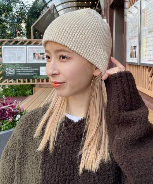 Ray BEAMS（レイビームス）の「Ray BEAMS / ソリッド ビーニー（ニットキャップ/ビーニー・レディース・ブラック/ナチュラル/レッド系その他・ONE SIZE）」の3枚目の写真