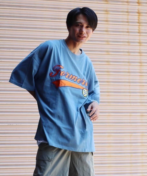 Bling Leads（ブリングリーズ）の「【Bling leads】ワッペンオーバーサイズTシャツ（Tシャツ/カットソー・メンズ・ホワイト系2/グレイッシュブルー/ダークグリーン/ブルー系1/ホワイト系1/ブルー系2/スミクロ・LARGE/MEDIUM）」の9枚目の写真