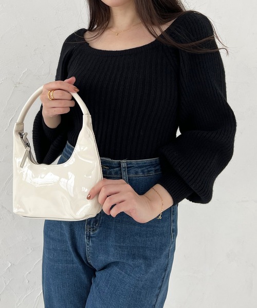 Lamoa（ラモア）の「Lamoa/ボリュームスリーブ スクエアネック リブニット（ニット/セーター・レディース・ブラック/ブラウン/グレー/ピンク/アイボリー・FREE）」の15枚目の写真