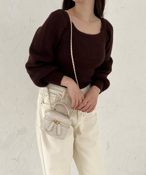 Lamoa（ラモア）の「Lamoa/ボリュームスリーブ スクエアネック リブニット（ニット/セーター・レディース・ブラック/ブラウン/グレー/ピンク/アイボリー・FREE）」の22枚目の写真