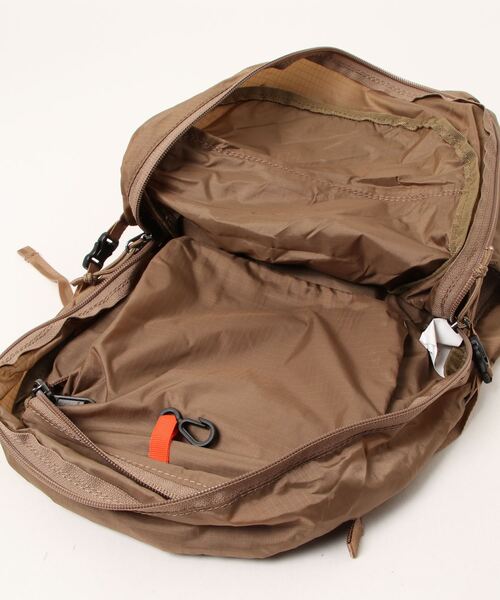 Columbia(コロンビア)の「【Columbia】フォレストパッカブル バックパック20L(バックパック/リュック・レディース・ブラック/オリーブ/キャメル・FREE)」の15枚目の写真