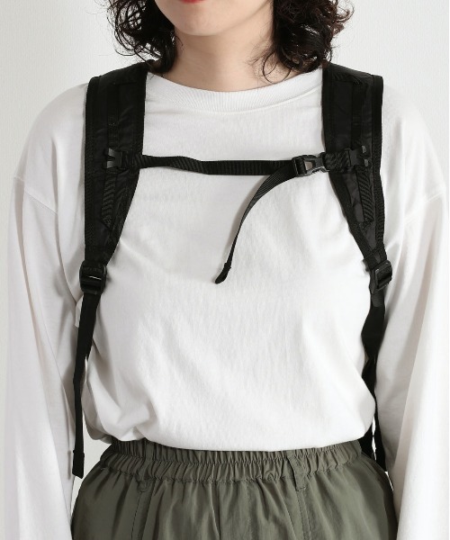 Columbia(コロンビア)の「【Columbia】フォレストパッカブル バックパック20L(バックパック/リュック・レディース・ブラック/オリーブ/キャメル・FREE)」の9枚目の写真