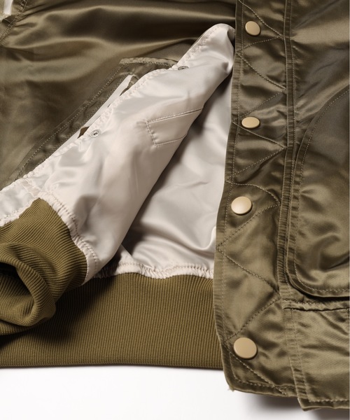 DISCOVERED（ディスカバード）の「CROCHET SLEEVE MA-1（MA-1・メンズ・ブラック/カーキ/ブラック×ホワイト・1/3）」の7枚目の写真