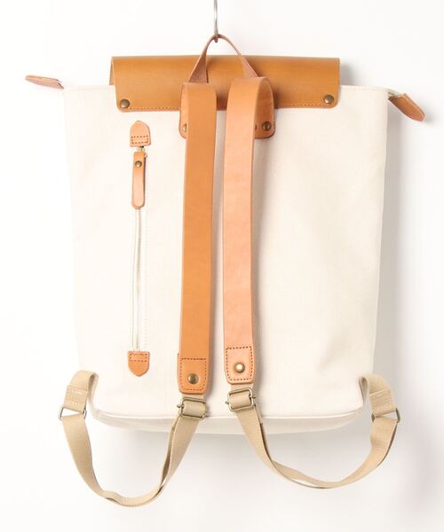 CLEDRAN(クレドラン)の「CL3473 MARCHE CANVAS RUCK SACK フラップ バックパック A4(バックパック/リュック・レディース・ベージュ/ナチュラル/ブラック・FREE)」の17枚目の写真