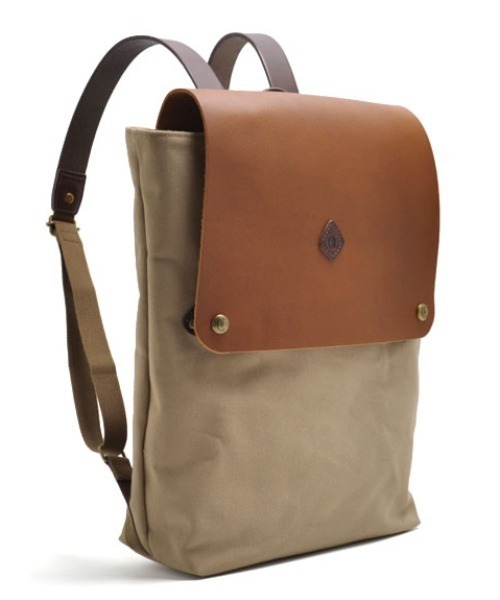 CLEDRAN(クレドラン)の「CL3473 MARCHE CANVAS RUCK SACK フラップ バックパック A4(バックパック/リュック・レディース・ベージュ/ナチュラル/ブラック・FREE)」の20枚目の写真