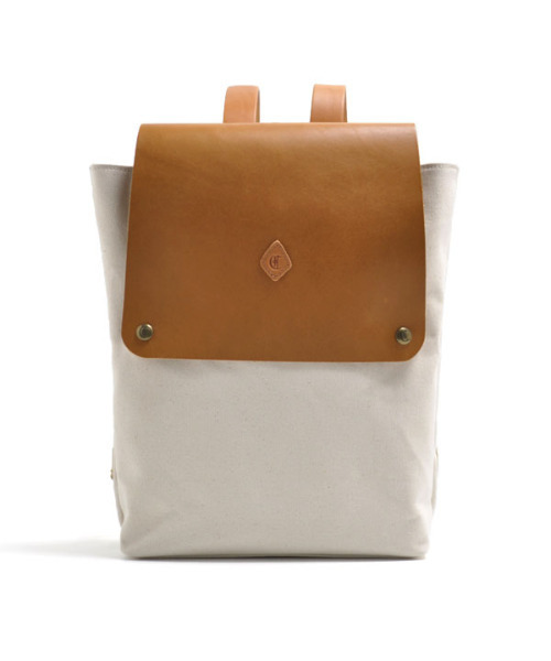 CLEDRAN(クレドラン)の「CL3473 MARCHE CANVAS RUCK SACK フラップ バックパック A4(バックパック/リュック・レディース・ベージュ/ナチュラル/ブラック・FREE)」の21枚目の写真