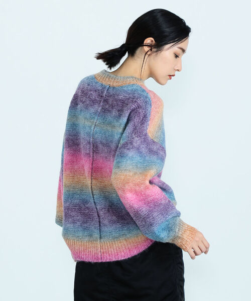 fredy emue（フレディエミュ）の「グラデーションニットプルオーバー（ニット/セーター・レディース・イエロー/ブルー/マルチ・38）」の11枚目の写真