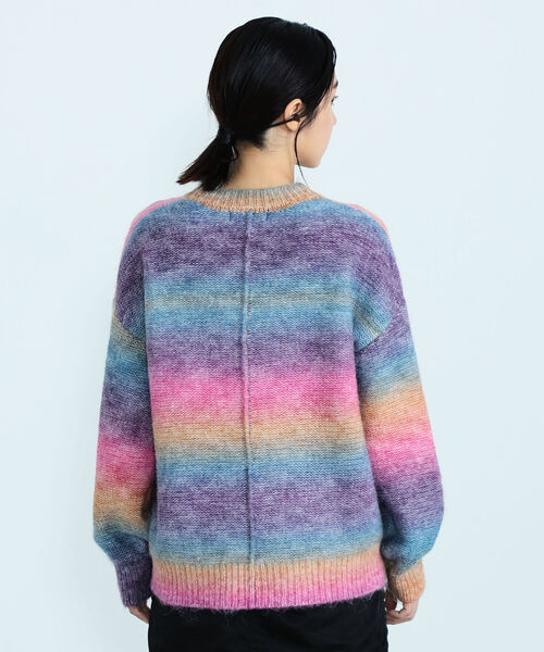 fredy emue（フレディエミュ）の「グラデーションニットプルオーバー（ニット/セーター・レディース・イエロー/ブルー/マルチ・38）」の17枚目の写真