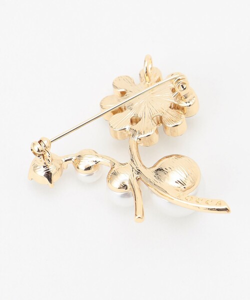 TOCCA（トッカ）の「DAISY FLOWER BROOCH NECKLACE 2WAY ブローチネックレス（ブローチ/コサージュ・レディース・ゴールド系/シルバー系・F）」の6枚目の写真