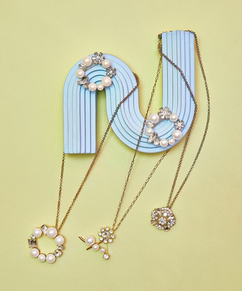 TOCCA（トッカ）の「DAISY FLOWER BROOCH NECKLACE 2WAY ブローチネックレス（ブローチ/コサージュ・レディース・ゴールド系/シルバー系・F）」の9枚目の写真