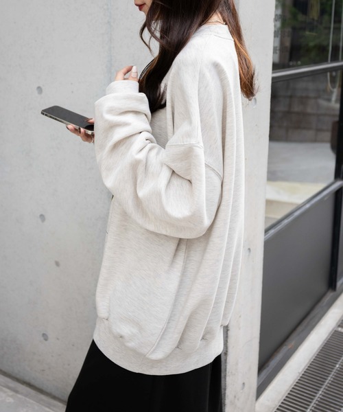 WEGO（ウィゴー）の「WEGO/グラフィックBIGスウェット（スウェット・レディース・ターコイズブルー/ブラック/ピンク/ネイビー/杢グレー/グレー系その他/ブルー/ホワイト・FREE）」の18枚目の写真