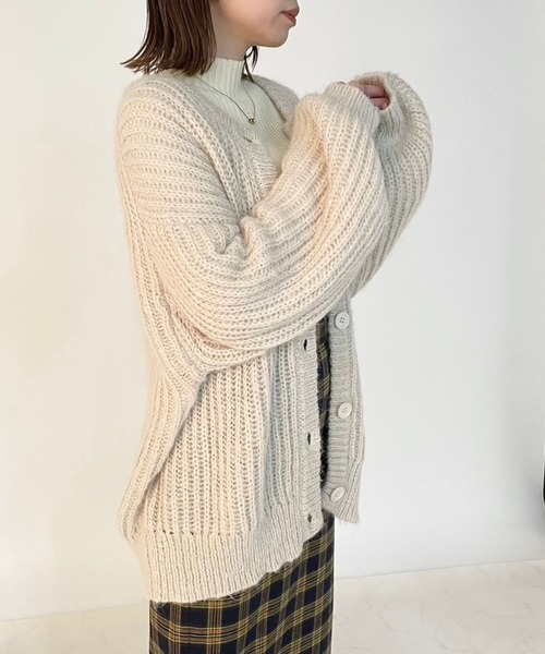 Heather(ヘザー)の「AZATOクルーカーディガン 179545(カーディガン/ボレロ・レディース・ベージュ/ピンク/アイボリー/ブルー/チャコールグレー・FREE)」の11枚目の写真
