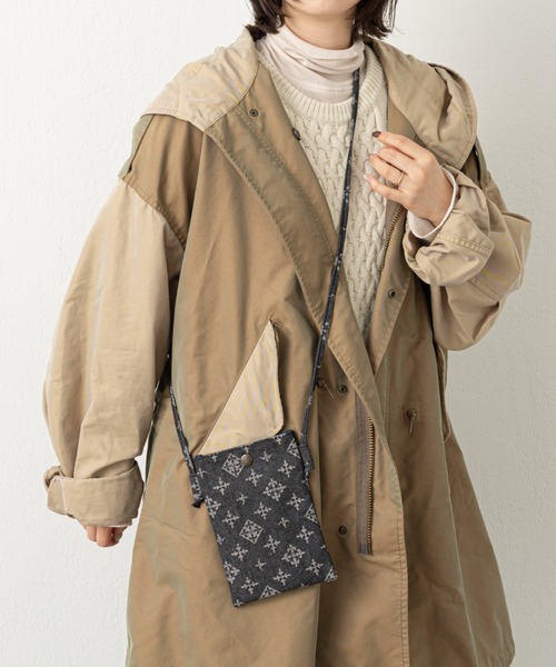 Daily russet（デイリー ラシット）の「デニムジャガード スマートフォンショルダーバッグ（ショルダーバッグ・レディース・ネイビー/グレー/ブラック/グレー系その他・FREE）」の7枚目の写真