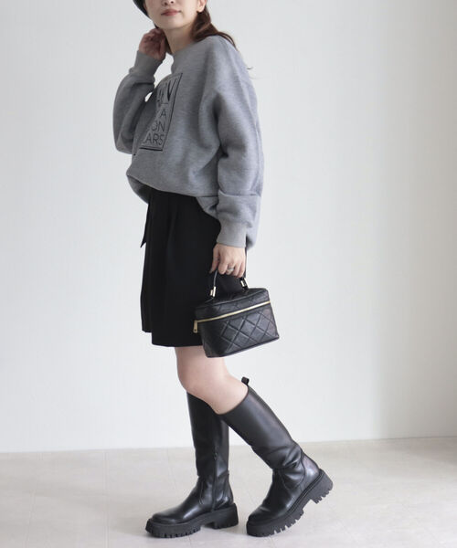 fredy emue（フレディエミュ）の「ベルト付きタックハーフパンツ（その他パンツ・レディース・ネイビー/ブラック・36/38）」の18枚目の写真