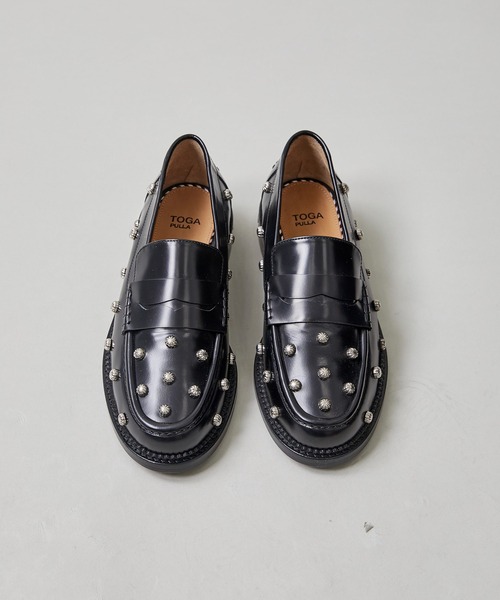 TOGA PULLA（トーガ　プルラ）の「【TOGA PULLA / トーガプルラ】loafer　BLACK POLIDO / スタッズローファー（ローファー・レディース・ブラック・36/37/38）」の9枚目の写真