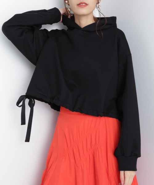 JILL STUART(ジルスチュアート)の「◆エフィーショートスウェットシャツ(パーカー・レディース・ブラック/ピンク・FREE)」の1枚目の写真