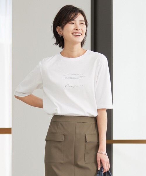 J.PRESS(ジェイプレス)の「ロゴ Tシャツ(Tシャツ/カットソー・レディース・ふじ色系/ベージュ系/ダルブルー系/ホワイト系・T13/T15)」の2枚目の写真