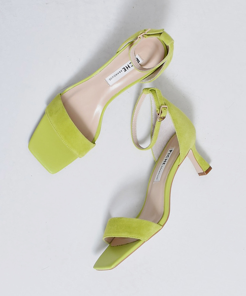 PICHE ABAHOUSE（ピシェ アバハウス）の「アンクルストラップ スクエアトゥサンダル（サンダル・レディース・ライム/ブラック/その他/グレイッシュベージュ/ネイビー・39/34/35/40/38/36/37）」の4枚目の写真