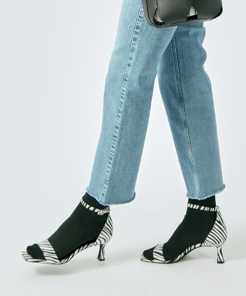 PICHE ABAHOUSE（ピシェ アバハウス）の「アンクルストラップ スクエアトゥサンダル（サンダル・レディース・ライム/ブラック/その他/グレイッシュベージュ/ネイビー・39/34/35/40/38/36/37）」の5枚目の写真