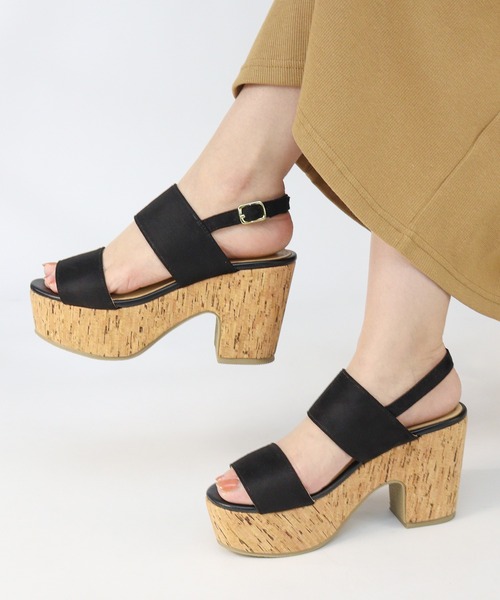 LibertyDoll（リバティードール）の「LibertyDoll/厚底 9cmウエッジヒールストラップサンダル(5527)（サンダル・レディース・ベージュ/グレー/ブラック・M/L/LL/S）」の4枚目の写真