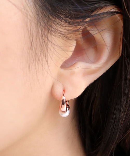 blackdia ocean(ブラックダイヤオーシャン)の「blackdia ocean フープパールピアス(ピアス(両耳用)・レディース・ピンクゴールド/シルバー/ゴールド・FREE)」の3枚目の写真