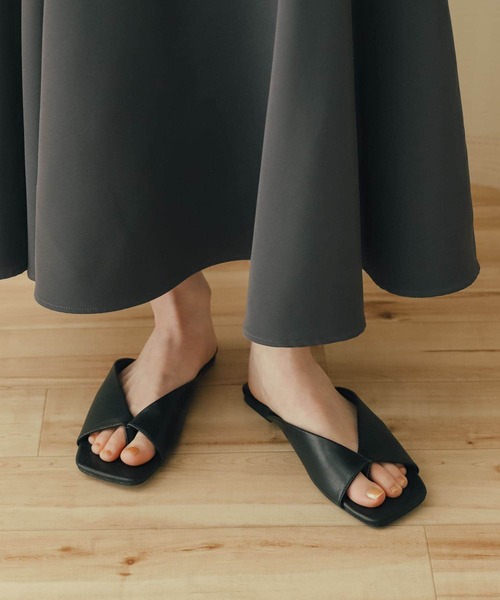 SENSE OF PLACE by URBAN RESEARCH（センスオブプレイスバイアーバンリサーチ）の「カバートングサンダル（サンダル・レディース・ライトベージュ/アイボリー/ブラック・SMALL/LARGE/MEDIUM）」の7枚目の写真