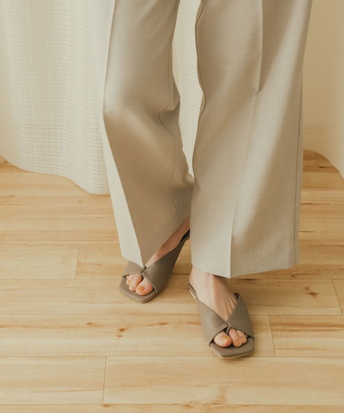 SENSE OF PLACE by URBAN RESEARCH（センスオブプレイスバイアーバンリサーチ）の「カバートングサンダル（サンダル・レディース・ライトベージュ/アイボリー/ブラック・SMALL/LARGE/MEDIUM）」の13枚目の写真