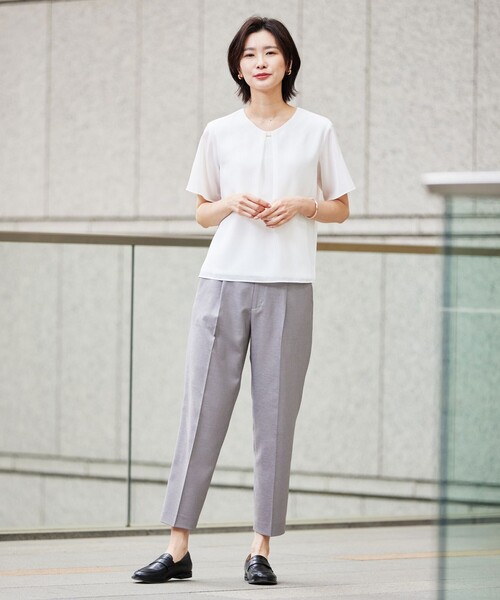 J.PRESS Ladies（J.プレス レディス）の「【セットアップ対応・洗える・UVケア・速乾】 OXIJEWELストレッチ テーパード パンツ（その他パンツ・レディース・ベージュ系/ライトグレー系/ネイビー系・S/XS）」の6枚目の写真