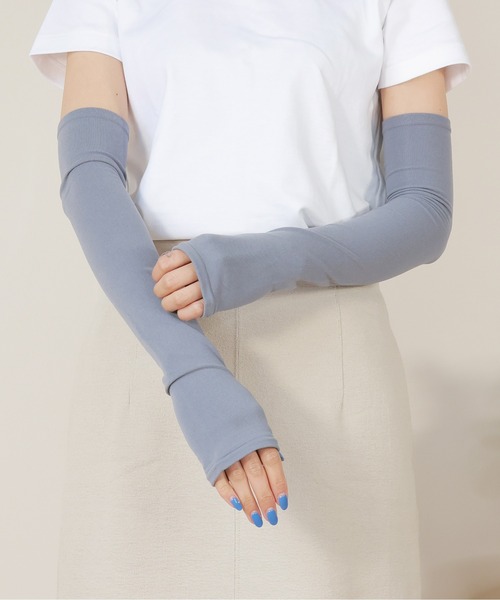 emesuelee(エメスーリー)の「持続冷感 ミント加工 アームカバー ロング丈 日本製(アームカバー・レディース・ブラック/グレー・フリー)」の5枚目の写真