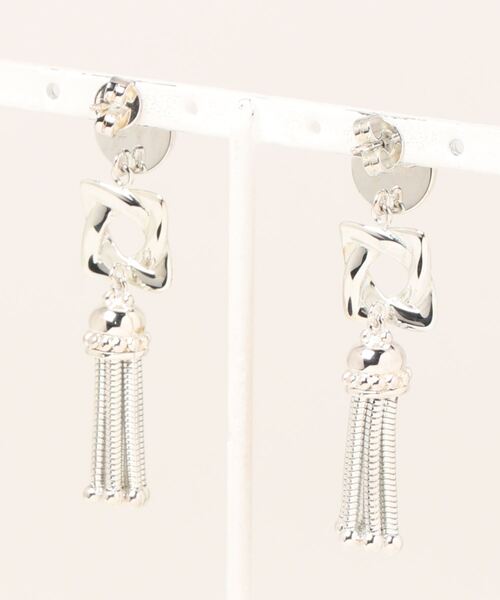 Folli Follie（フォリフォリ）の「K VINTAGE ピアス(シルバー)（ピアス（両耳用）・レディース・シルバー系・FREE）」の2枚目の写真