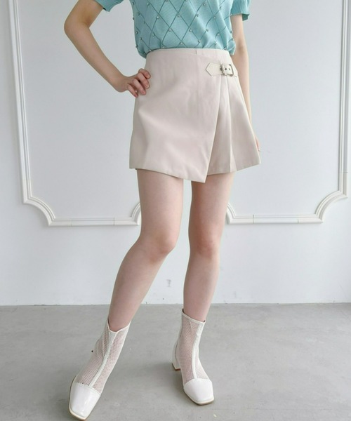 Loueme(ルエム)の「【23S/S】ベルト半プリーツラップショートパンツ(その他パンツ・レディース・アイボリー/ブラック/ピンク・M)」の7枚目の写真