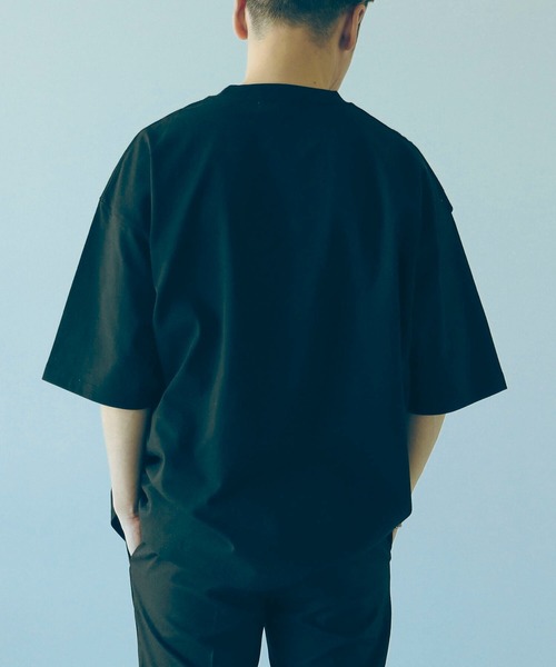 B:MING by BEAMS（ビーミングバイビームス）の「【WEB限定/UNISEX】B:MING by BEAMS / ヘビーウェイト クルーネック ビッグ Tシャツ（Tシャツ/カットソー・メンズ・オフホワイト/ブラック/ブルー系その他/オレンジ/ライトグレー/ブラウン系その他5・MEDIUM/LARGE/X-LARGE）」の12枚目の写真