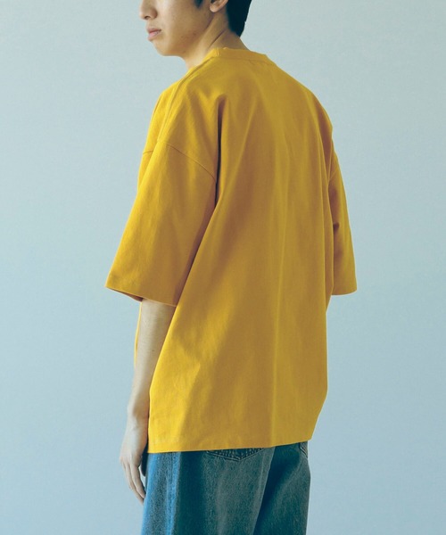 B:MING by BEAMS（ビーミングバイビームス）の「【WEB限定/UNISEX】B:MING by BEAMS / ヘビーウェイト クルーネック ビッグ Tシャツ（Tシャツ/カットソー・メンズ・オフホワイト/ブラック/ブルー系その他/オレンジ/ライトグレー/ブラウン系その他5・MEDIUM/LARGE/X-LARGE）」の16枚目の写真